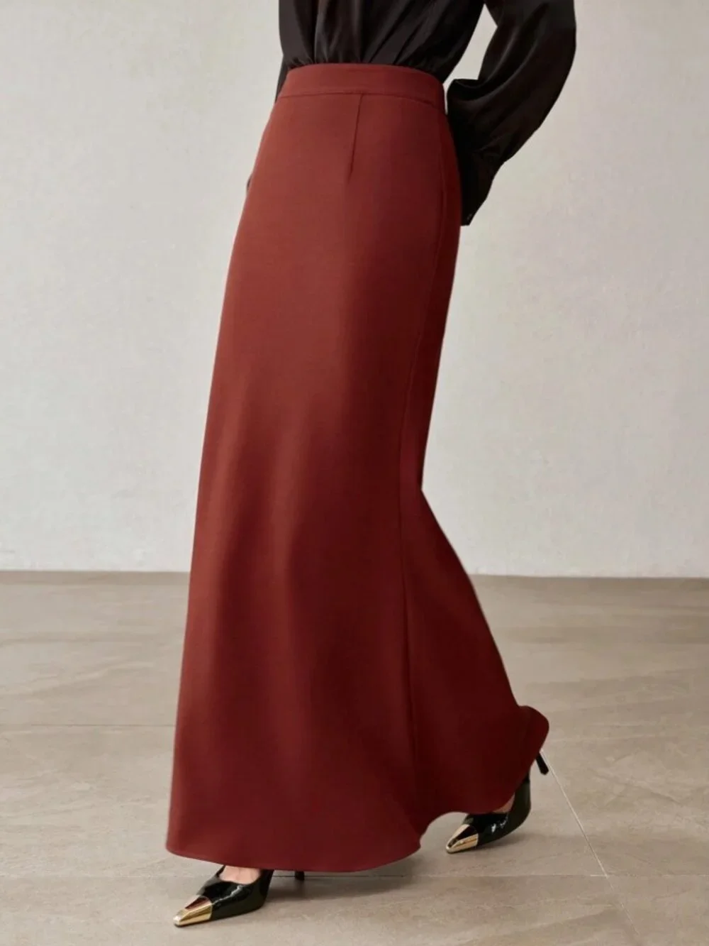 Burgundy Maxi Skirt with High Waist Fit-and-Flare Silhouette